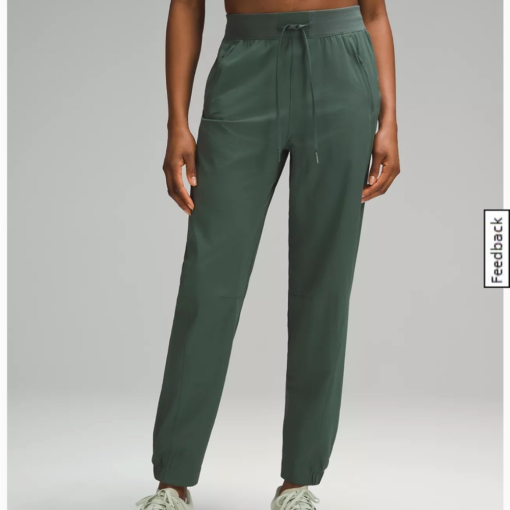 Lululemon license to train pants